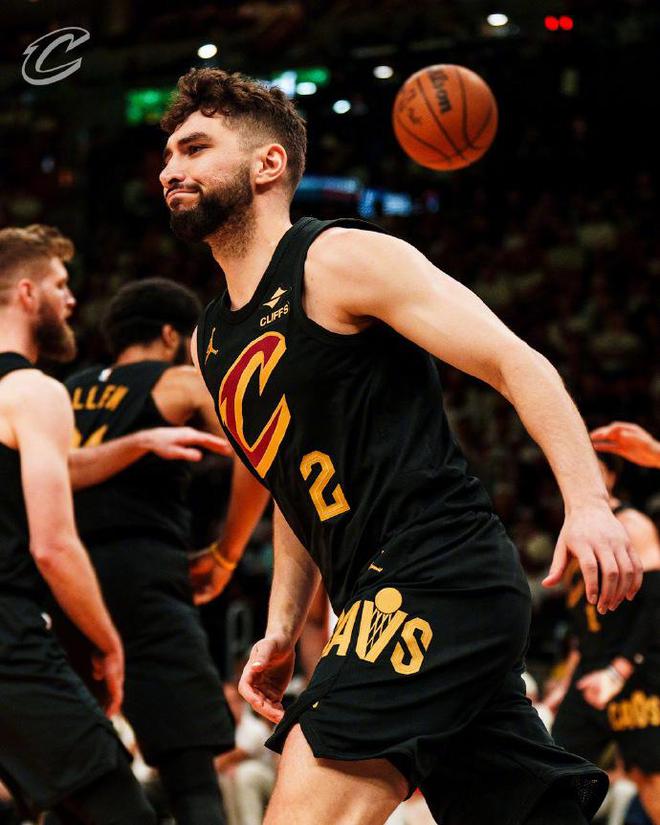 NBA季后赛G3骑士大胜热火40分 6人得分上双3-0夺赛点