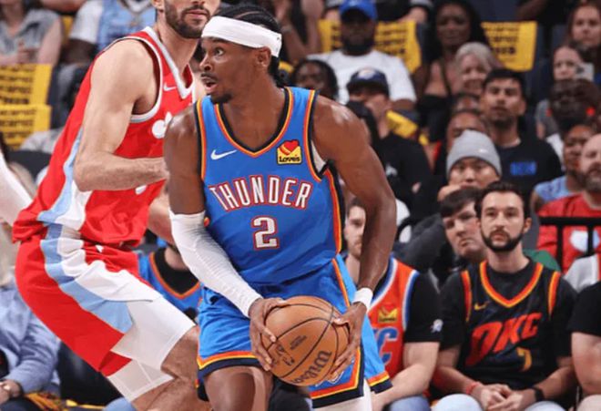 NBA季后赛焦点战：灰熊vs雷霆，莫兰特重伤离场引争议