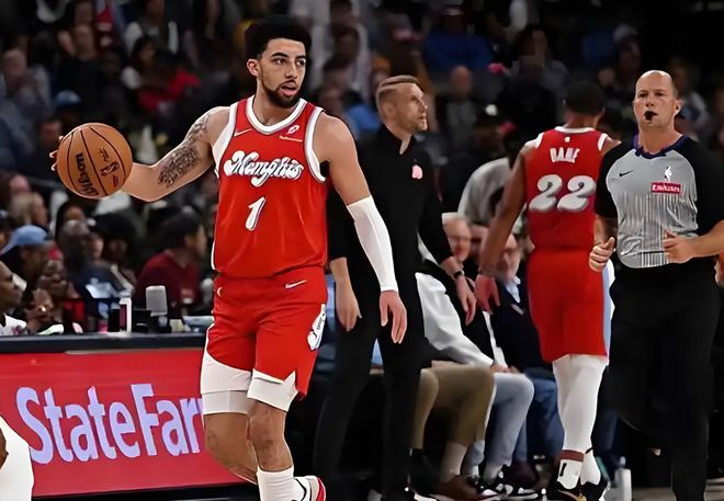 NBA季后赛焦点战：灰熊vs雷霆，莫兰特重伤离场引争议