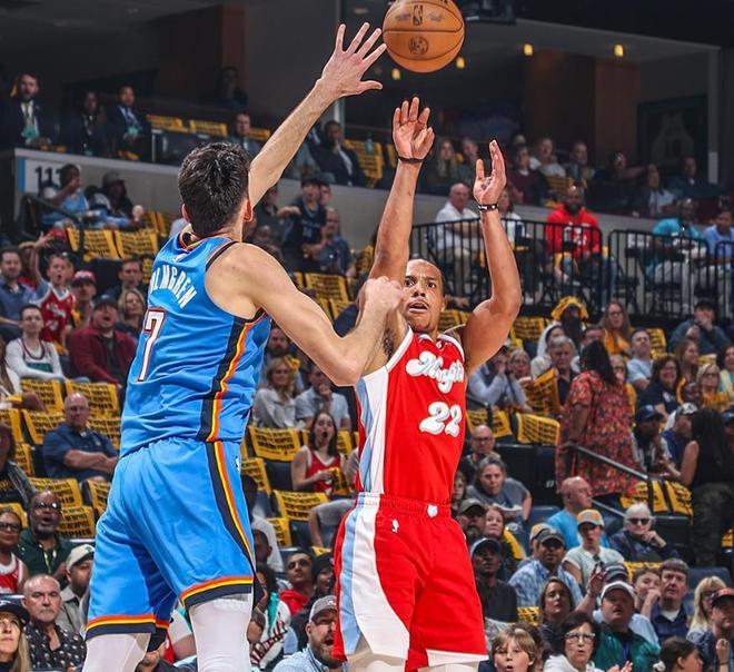 NBA季后赛雷霆4-0横扫灰熊晋级西部半决赛 亚历山大38分领衔