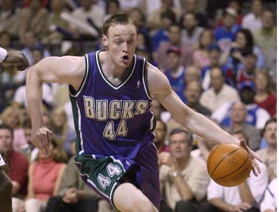 麦迪NBA生涯成就回顾：7次全明星2次得分王，超越前8顺位球员了吗？