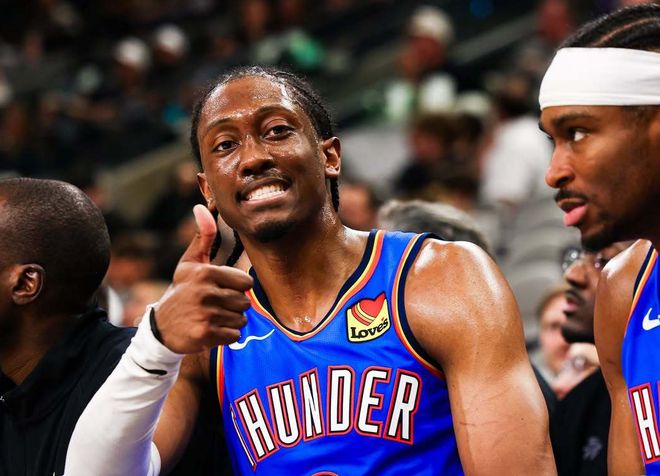 NBA季后赛：灰熊主场迎战雷霆，莫兰特伤缺成转折点