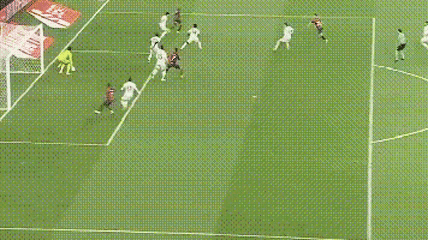 巴萨3-2逆转皇马夺国王杯冠军 弗里克3胜银河战舰成超级克星