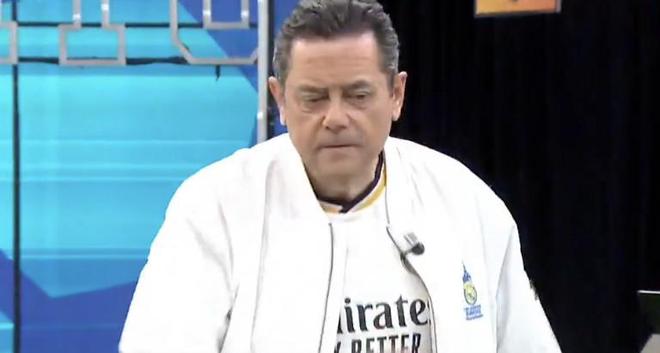 巴萨3-2绝杀皇马捧杯！龙赛罗致敬：孔德加时绝杀如匕首刺入马德里心脏