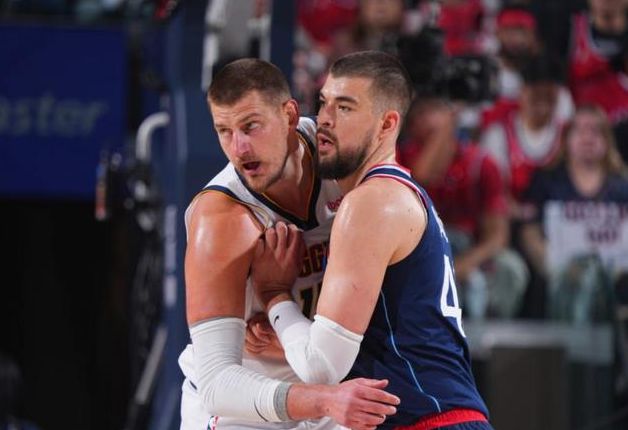 NBA季后赛快船VS掘金G4前瞻：小卡战神附体轰39分 约基奇假摔引争议