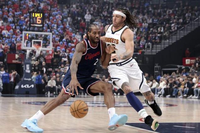 NBA季后赛快船VS掘金G4前瞻：小卡战神附体轰39分 约基奇假摔引争议