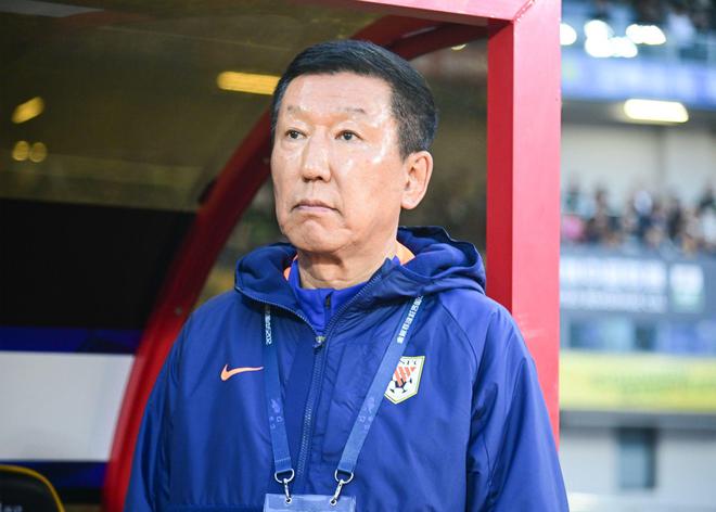 山东泰山0-1上海申花遭遇三连败 崔康熙赛后情绪低落坦言责任在主教练