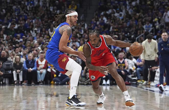 NBA季后赛快船惜败掘金2-2平，戈登补扣绝杀裁判争议不断
