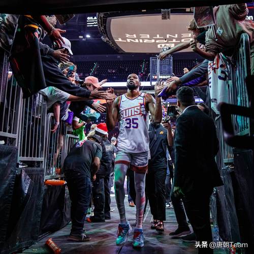 NBA季后赛掘金vs快船G4：戈登0.1秒压哨补扣绝杀 系列赛2-2进入天王山之战