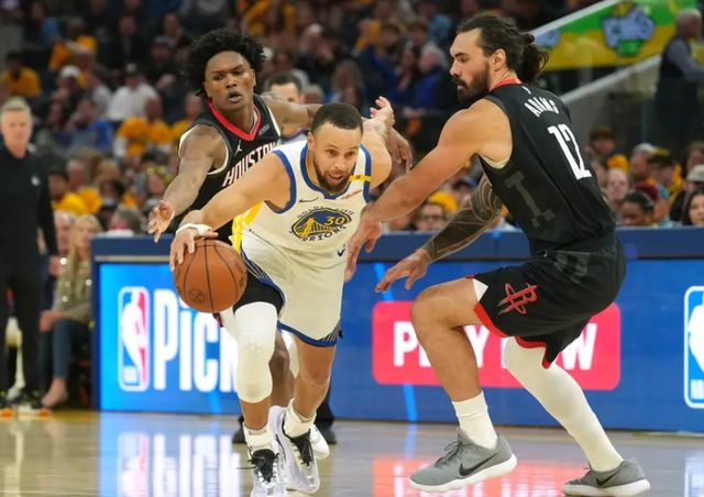 NBA季后赛勇士104-93火箭 库里36分带队2-1领先 火箭两大卧底拖后腿