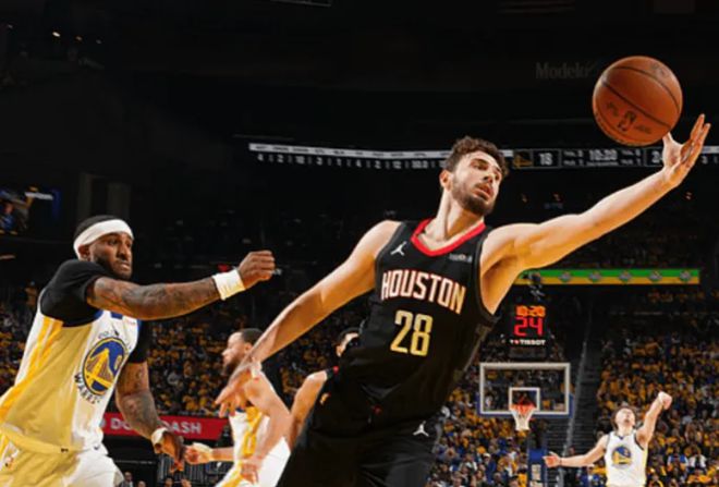 NBA季后赛西部焦点战：勇士主场迎战火箭，巴特勒伤退影响几何？