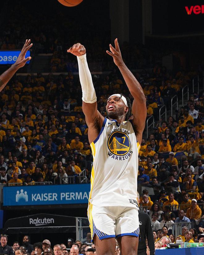 NBA季后赛G3勇士104-93击败火箭 库里带队逆转大比分2-1领先