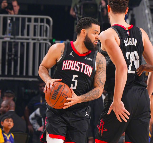 NBA季后赛G3勇士104-93击败火箭 库里带队逆转大比分2-1领先