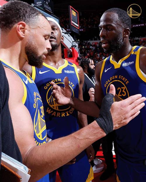 NBA季后赛G3勇士逆转火箭2-1领先 库里36+7+9巴特勒缺阵