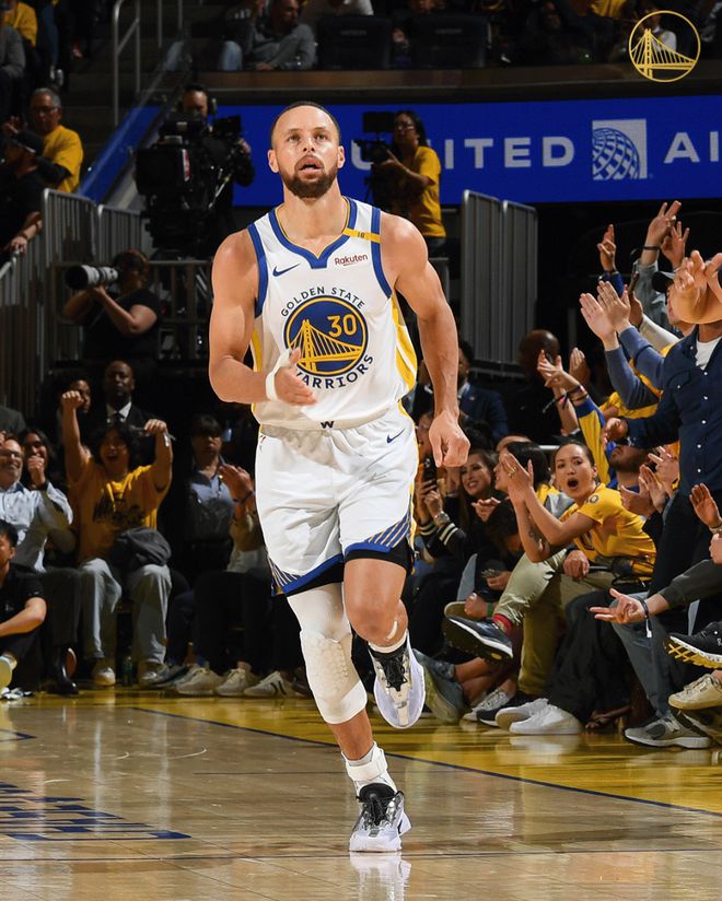 勇士104-93击败火箭大比分2-1反超 库里36分5三分季后赛总得分历史前十