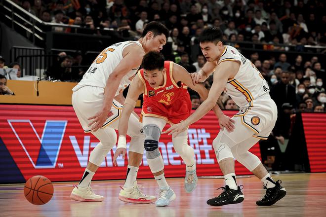 辽宁队90-109惨败广厦队，杨鸣王朝崩塌原因深度解析