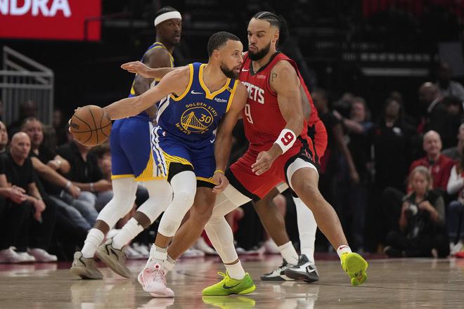 勇士104-93击败火箭大比分2-1领先，科尔盛赞库里表现不可思议