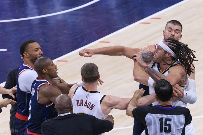 NBA季后赛今日最佳球员：戈登补扣绝杀掘金，追梦末节防守立功