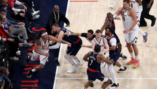 NBA季后赛快船2-2掘金：哈登22分大逆转未果 戈登补扣压哨绝杀