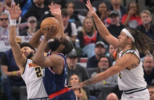 NBA季后赛快船2-2掘金：哈登22分大逆转未果 戈登补扣压哨绝杀
