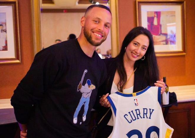 NBA季后赛勇士主场104-93击败火箭，库里希尔德小佩顿爆发逆转比赛