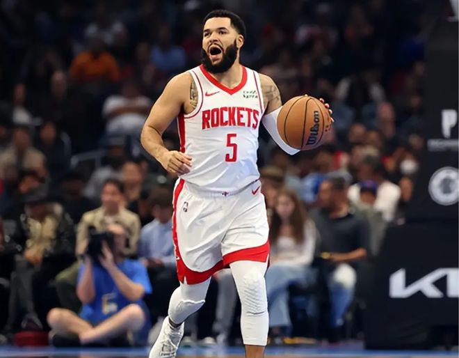 NBA季后赛火箭93-104不敌勇士，格林起伏范弗利特低迷成败笔
