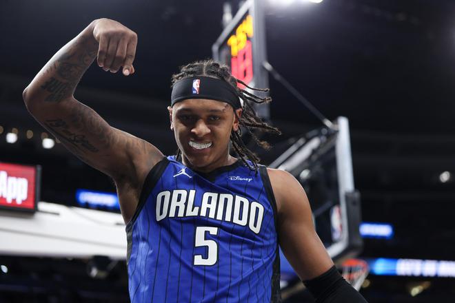 森林狼13-1攻势逆转湖人2-1领先 魔术险胜绿军 NBA季后赛三场2-1战况