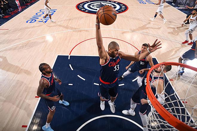 NBA 季后赛掘金险胜快船扳平比分，巴图姆表现下滑