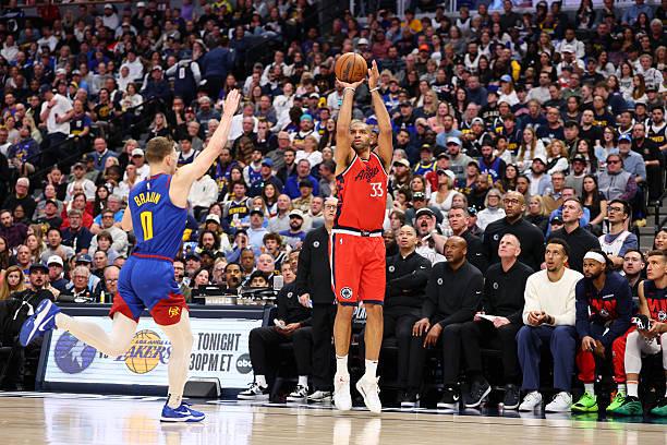 NBA 季后赛掘金险胜快船扳平比分，巴图姆表现下滑