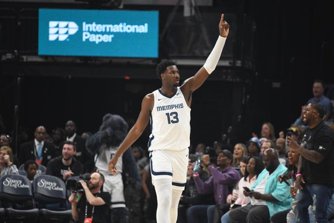 NBA 季后赛首轮灰熊被横扫，小贾伦 - 杰克逊休赛期续约机会全解析