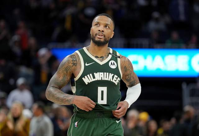 4月27日NBA季后赛首轮G4前瞻：雄鹿主场战步行者悬念几何