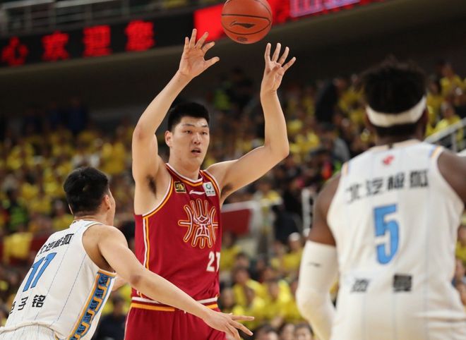4月27日北京男篮vs山西男篮赛况：陈盈骏关键三分助北京先下一城