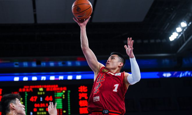 CBA 半决赛：北京首钢末节逆转山西男篮，诠释团队篮球真谛
