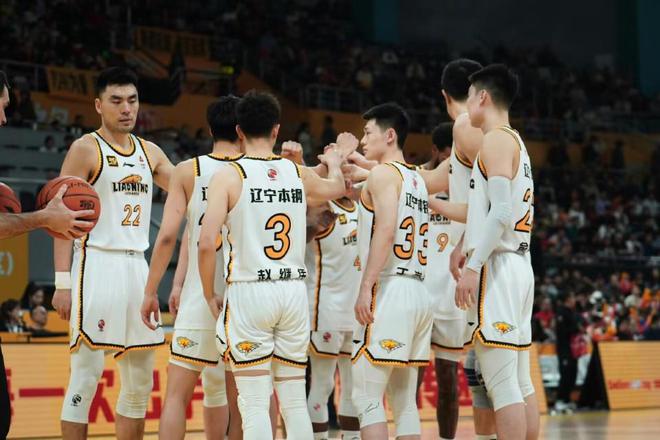 CBA 季后赛半决赛第一轮：山西辽宁男篮皆败，辽篮问题诸多