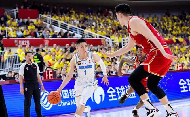 CBA 季后赛半决赛 G1：山西 94 - 102 负北京，末节成败关键