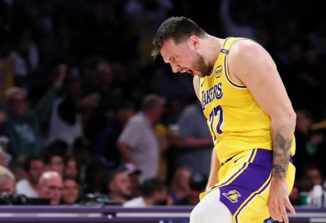 4月28日NBA季后赛湖人森林狼西部流量对决，湖人命悬一线