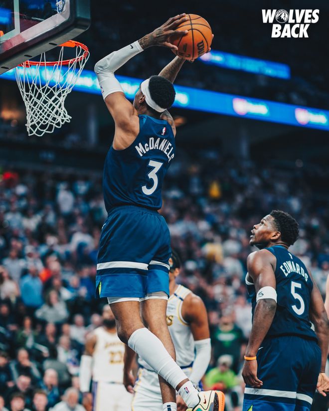 4月28日NBA季后赛：森林狼险胜湖人，以3-1领先将战第五场