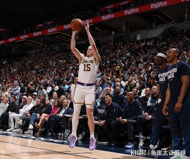 4月28日森林狼主场胜湖人，湖人内线短板暴露惜败