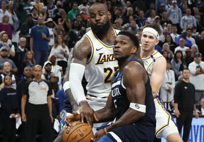 4月28日NBA季后赛湖人1-3落后森林狼，晋级概率不足5%，今夏该咋调整？