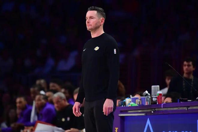 NBA 季后赛首轮 G4：湖人 1-3 落后，雷迪克用人引争议成历史第一人