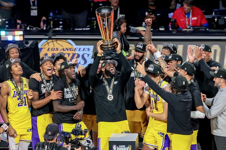 NBA 季后赛首轮 G4：湖人 1-3 落后，雷迪克用人引争议成历史第一人