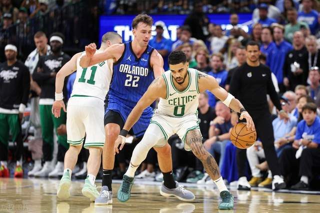 4月28日NBA季后赛G4：凯尔特人客场险胜魔术 大比分3-1领先