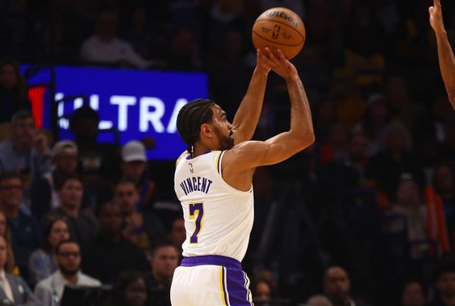 NBA 季后赛森林狼胜湖人，盖布 - 文森特表现欠佳致湖人危在旦夕